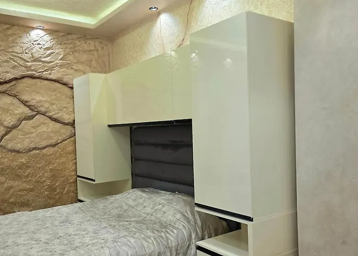 Dior - Luxury Jacuzzi